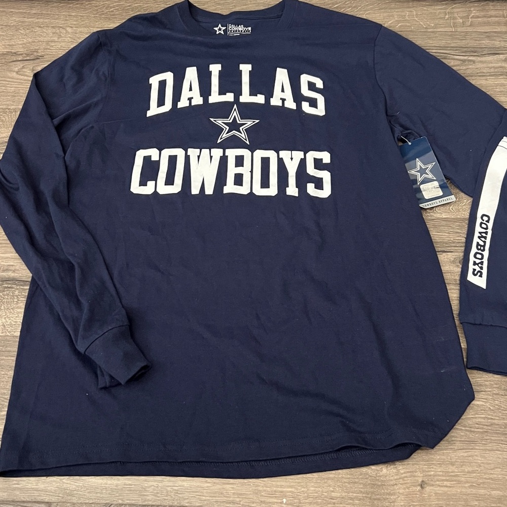 Men’s LARGE long sleeve Dallas Cowboys long sleeve navy tee NEW with Tags